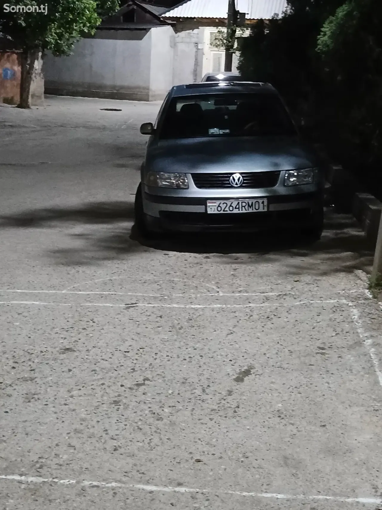 Volkswagen Passat 1997 · 2.0 MT