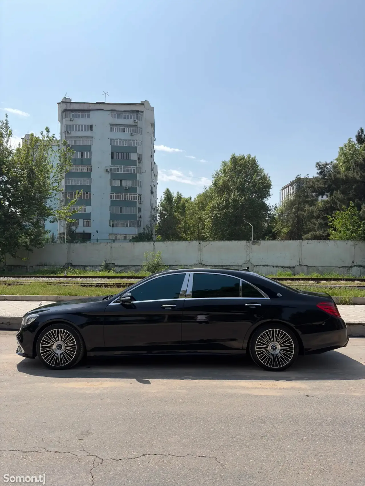 Mercedes-Benz S class 2015 · 5.5 AT