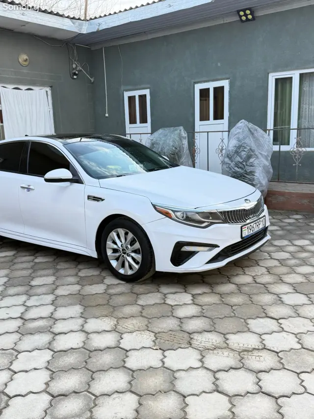 Kia Optima 2016 · 2.4 AT