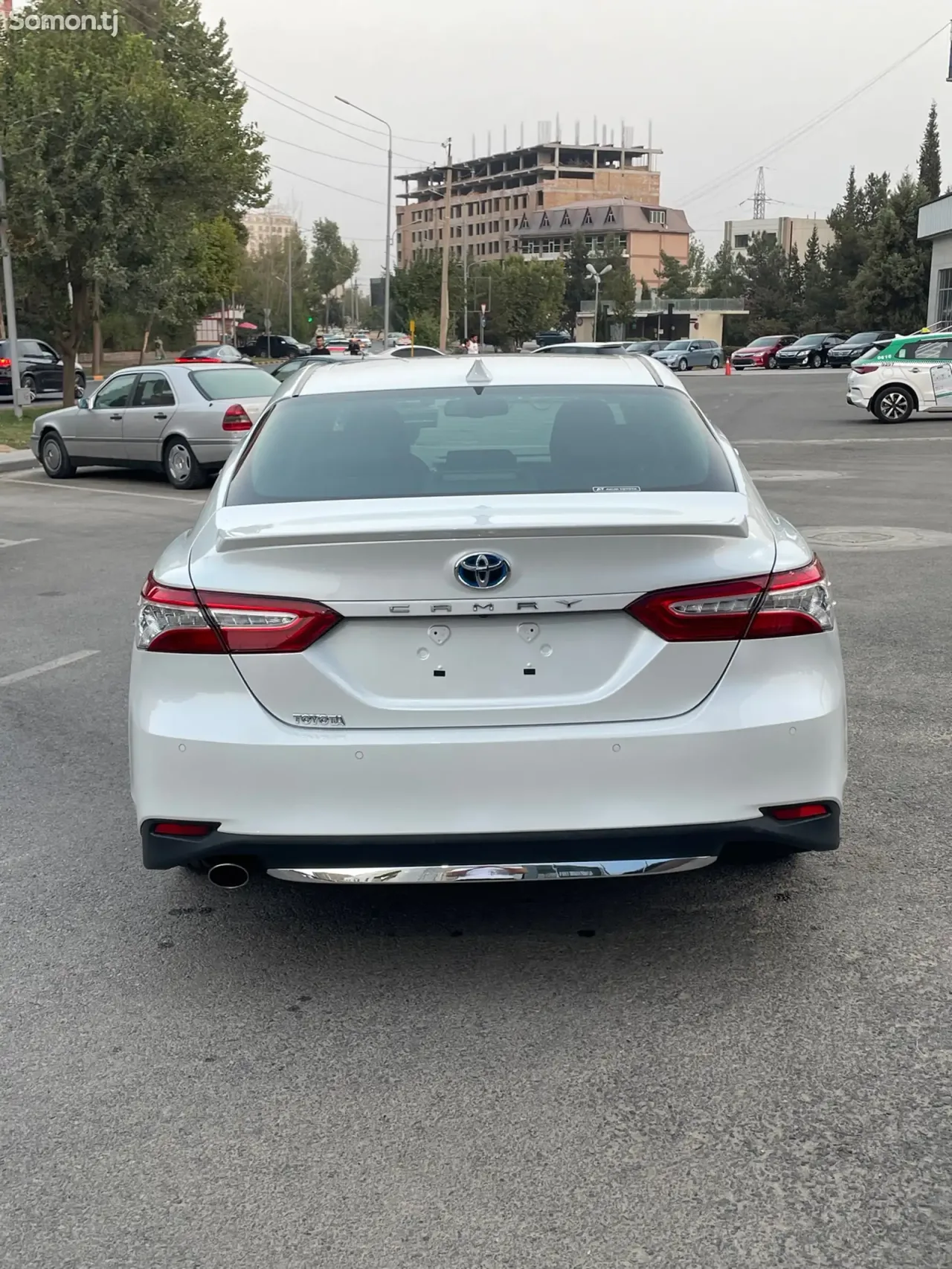 Toyota Camry 2019 · 2.5 AT