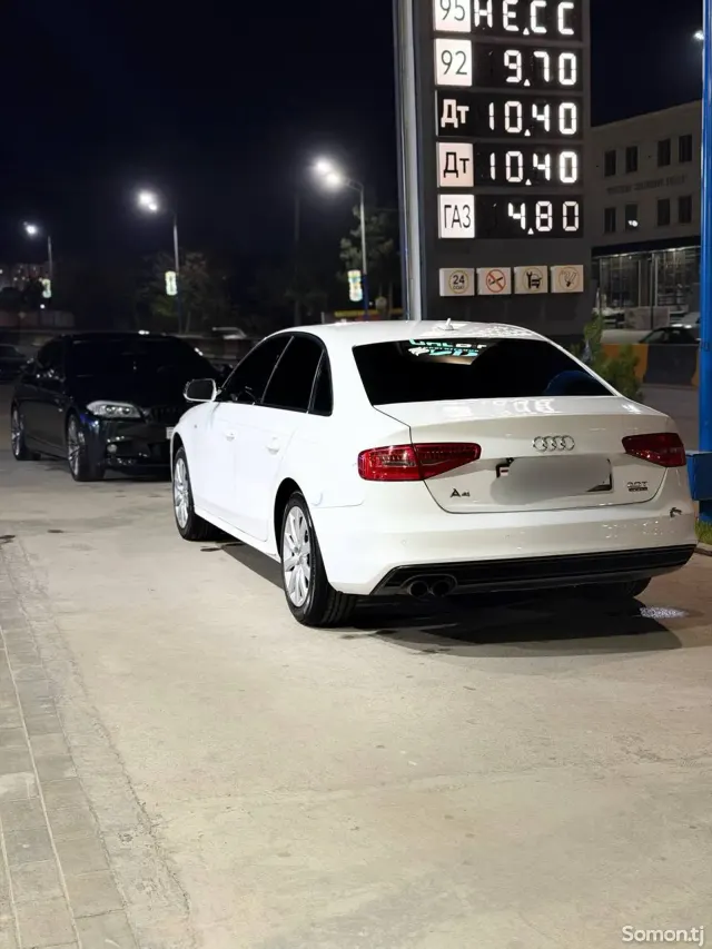 Audi A4 2015 · CVT