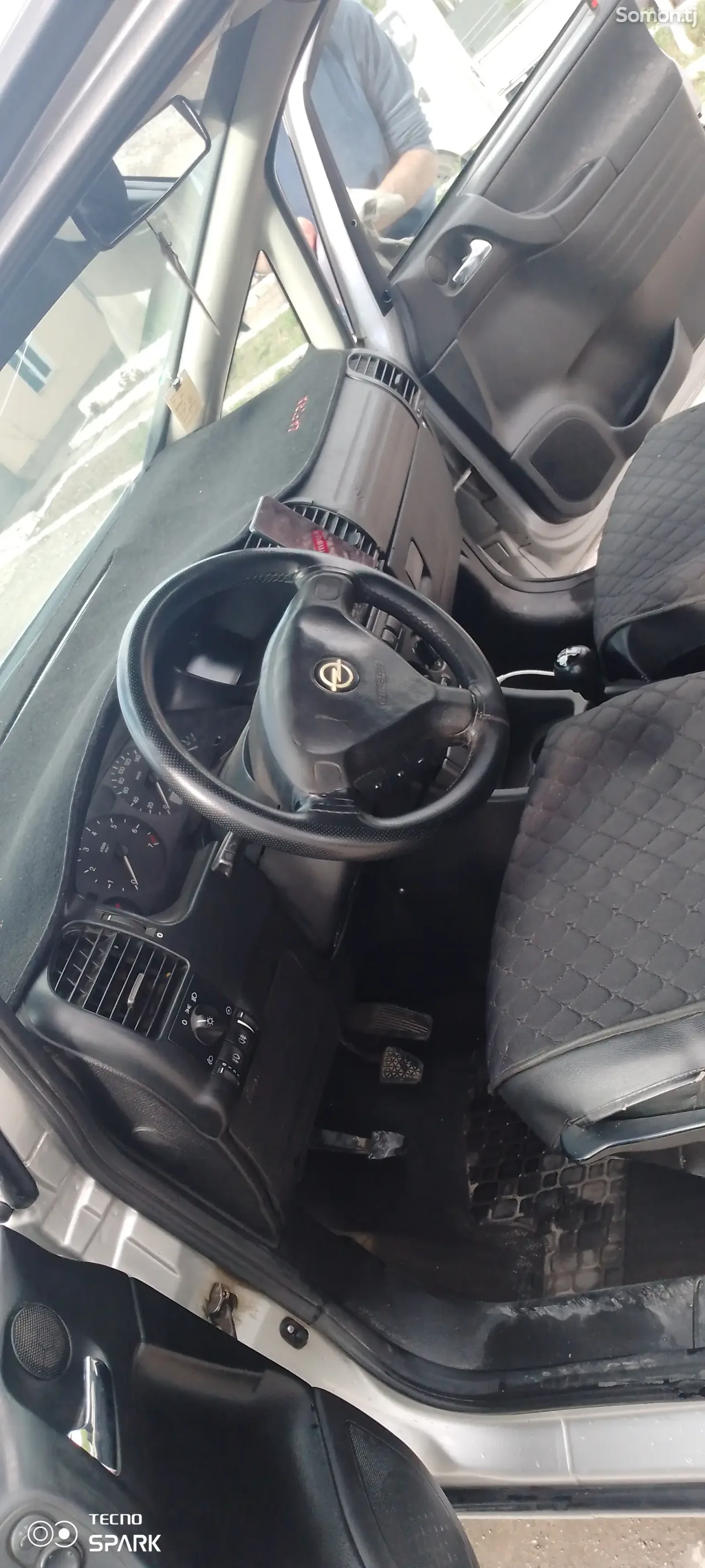 Opel Zafira 2000 · 1.8 MT