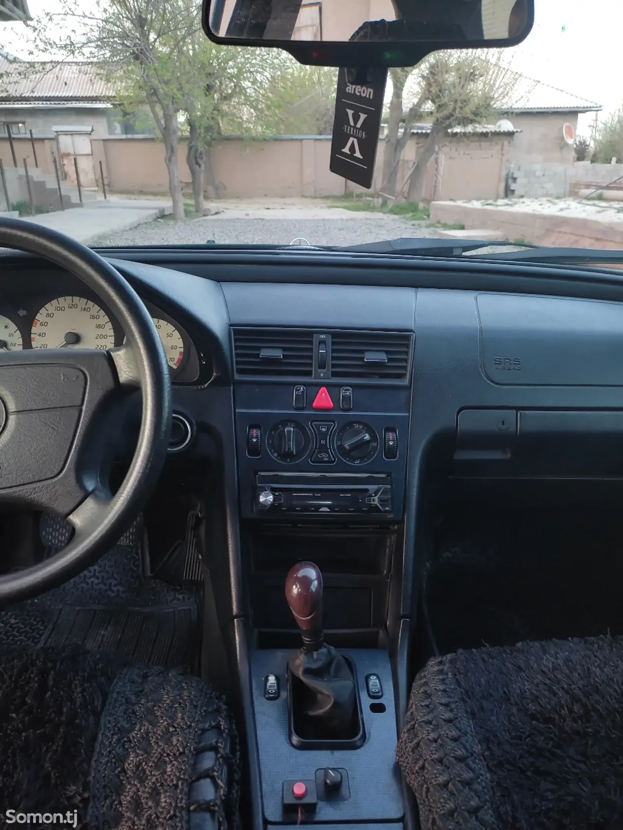 Mercedes-Benz C class 1995 · 1.8 MT