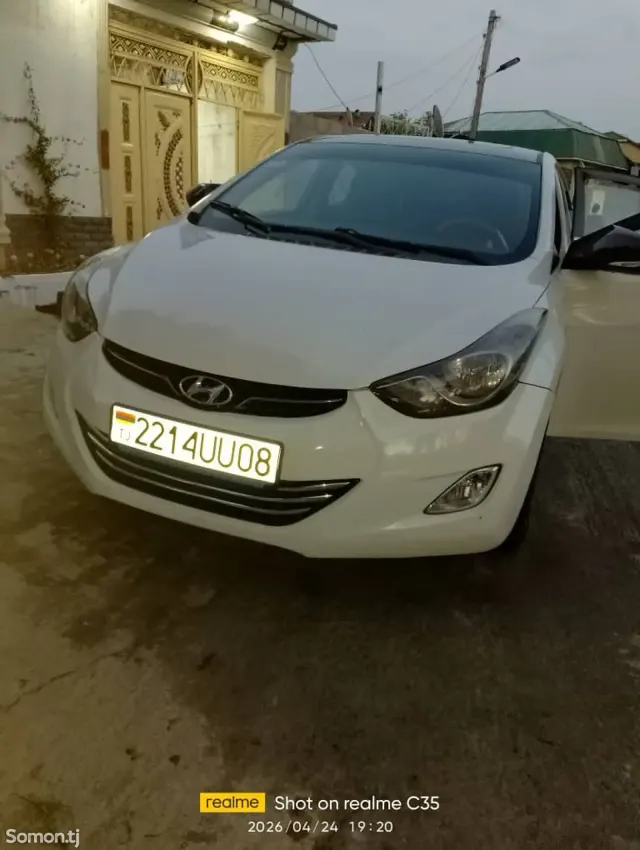 Hyundai Avante 2012 · 1.6 AT