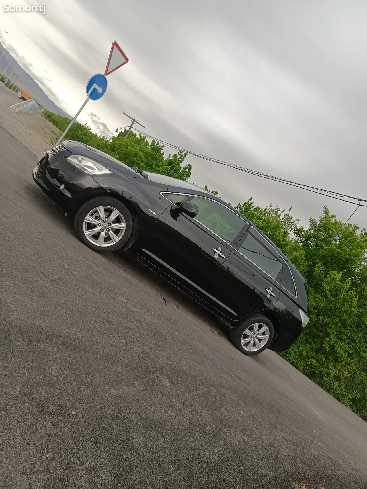 Toyota Mark X ZiO 2007 · 2.4 AT