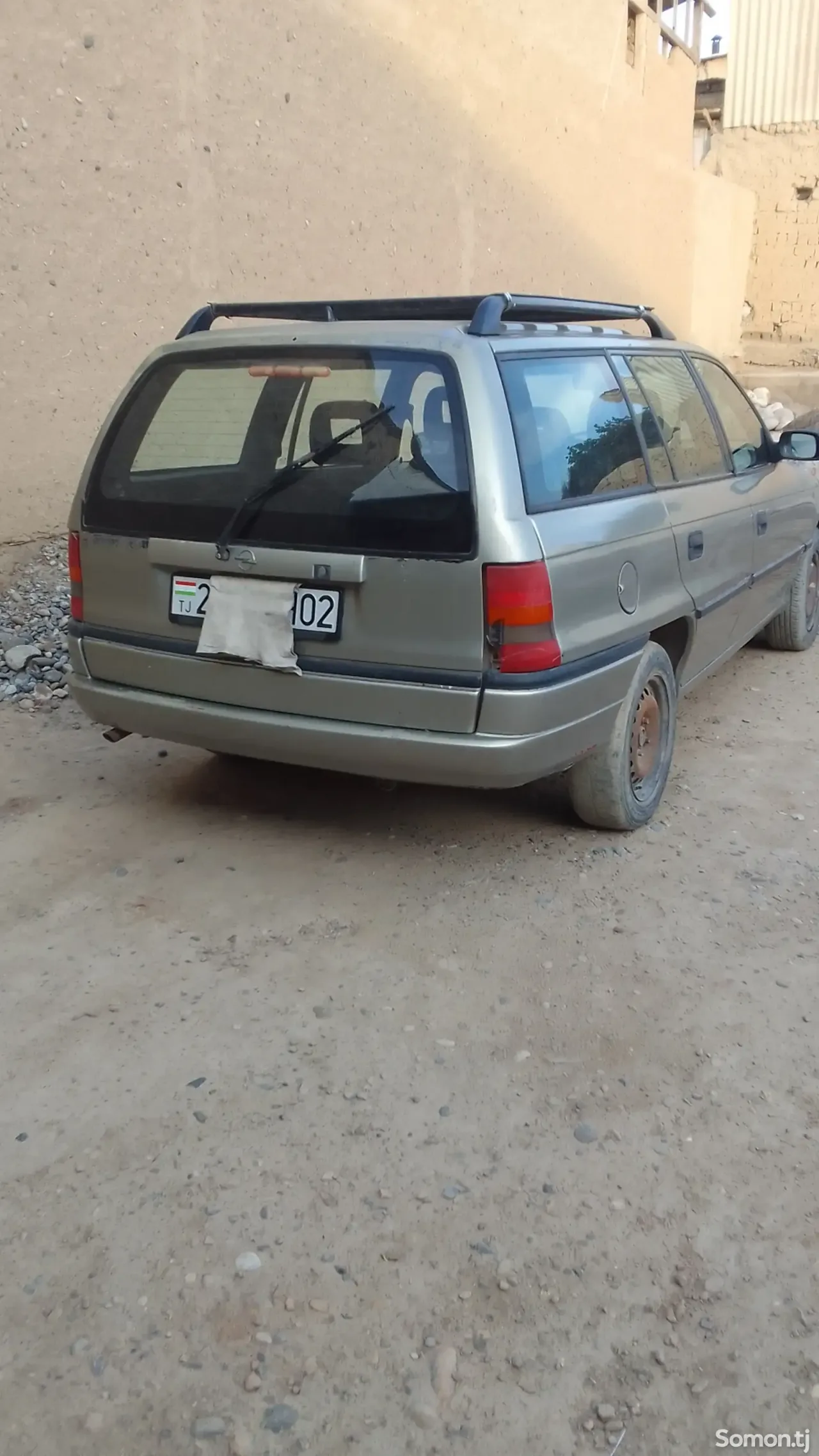 Opel Astra F 1996 · 1.6 MT