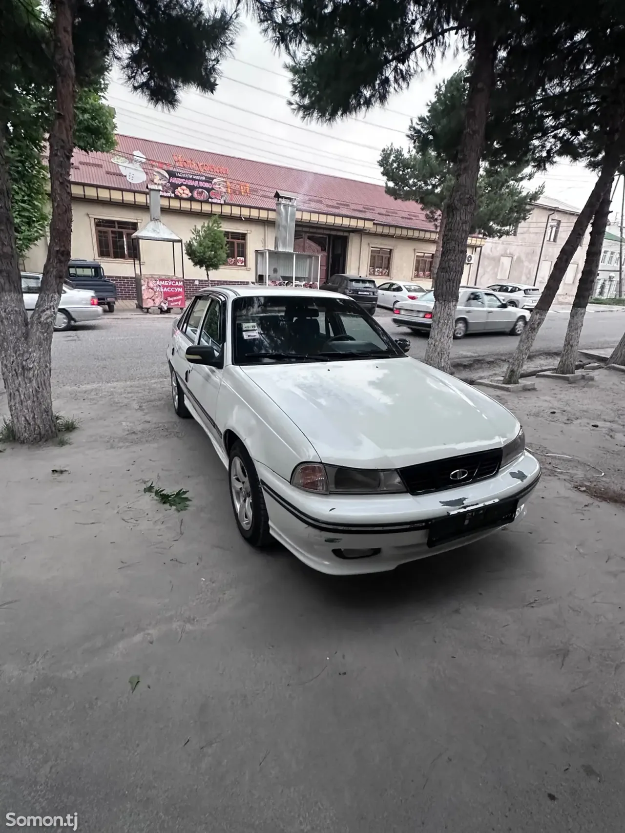 Daewoo Nexia 1994 · 1.5 MT