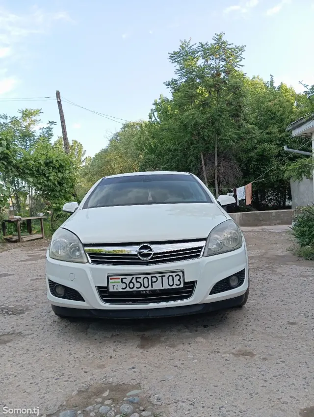 Opel Astra H 2008 · 1.8 MT
