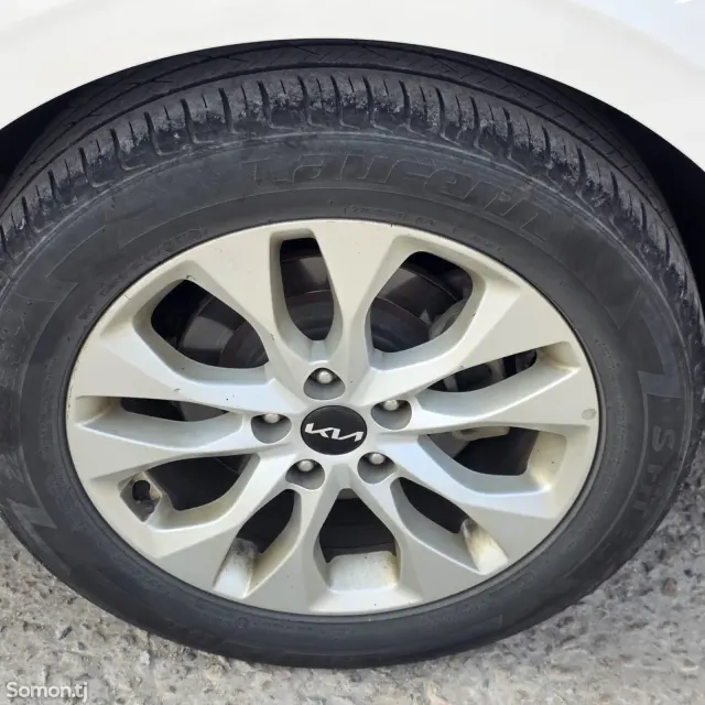 Kia K8 2022 · 3.5 AT