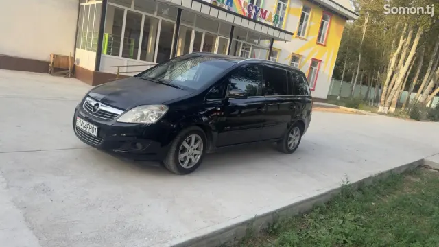 Opel Zafira 2008 · 2.2 AT