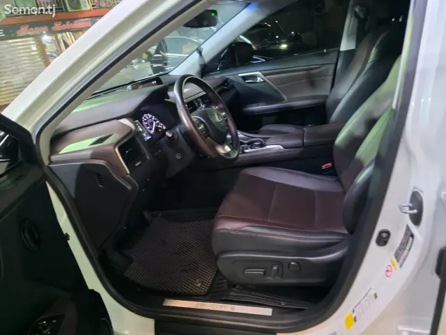 Lexus RX series 2016 · 3.5 AT