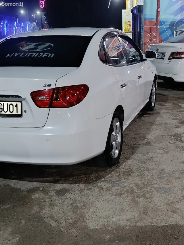 Hyundai Avante 2008 · 1.6 AT