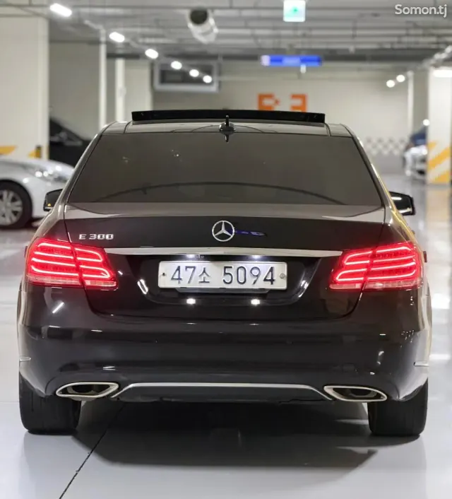 Mercedes-Benz E class 2015 · 3.0 AT