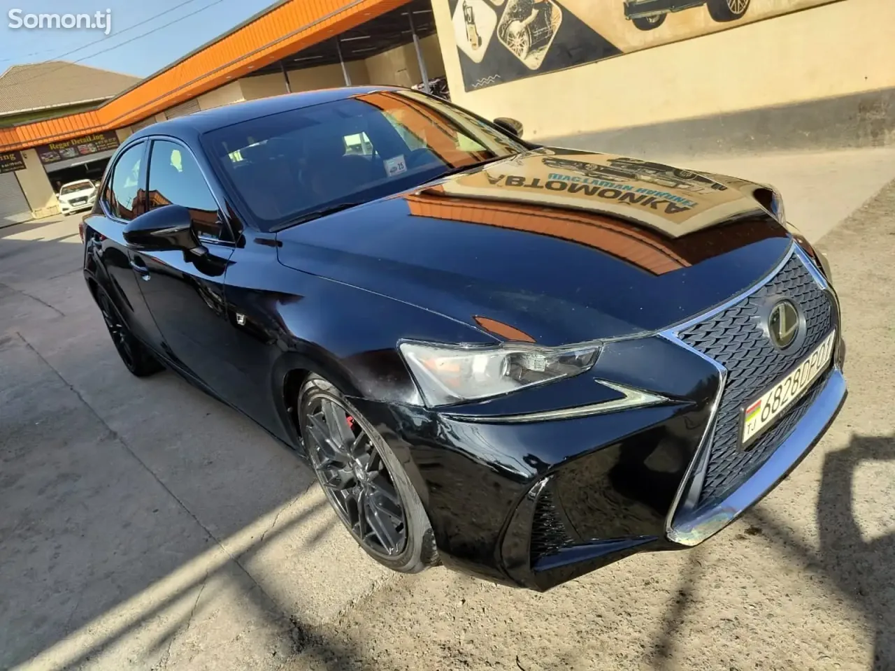 Lexus IS series 2015 · 2.5 AT
