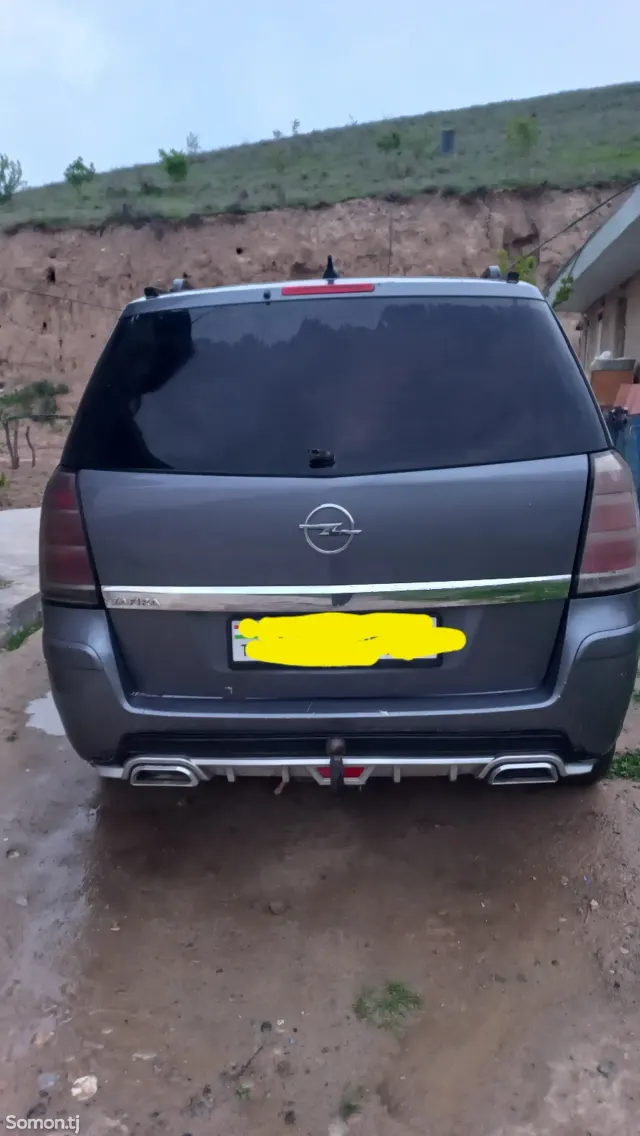 Opel Zafira 2007 · 1.8 MT