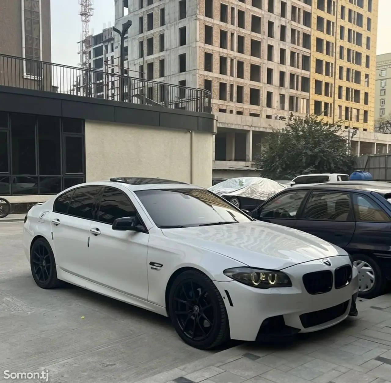 BMW 5 series 2014 · 3.5 AT