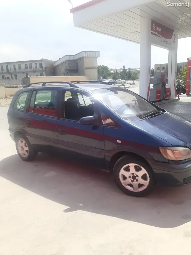 Opel Zafira 2000 · 1.8 MT