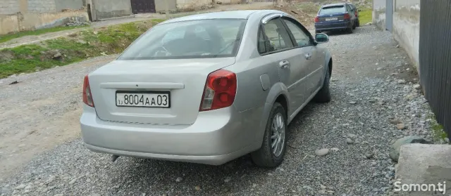 Chevrolet Lacetti 2006 · 1.6 MT
