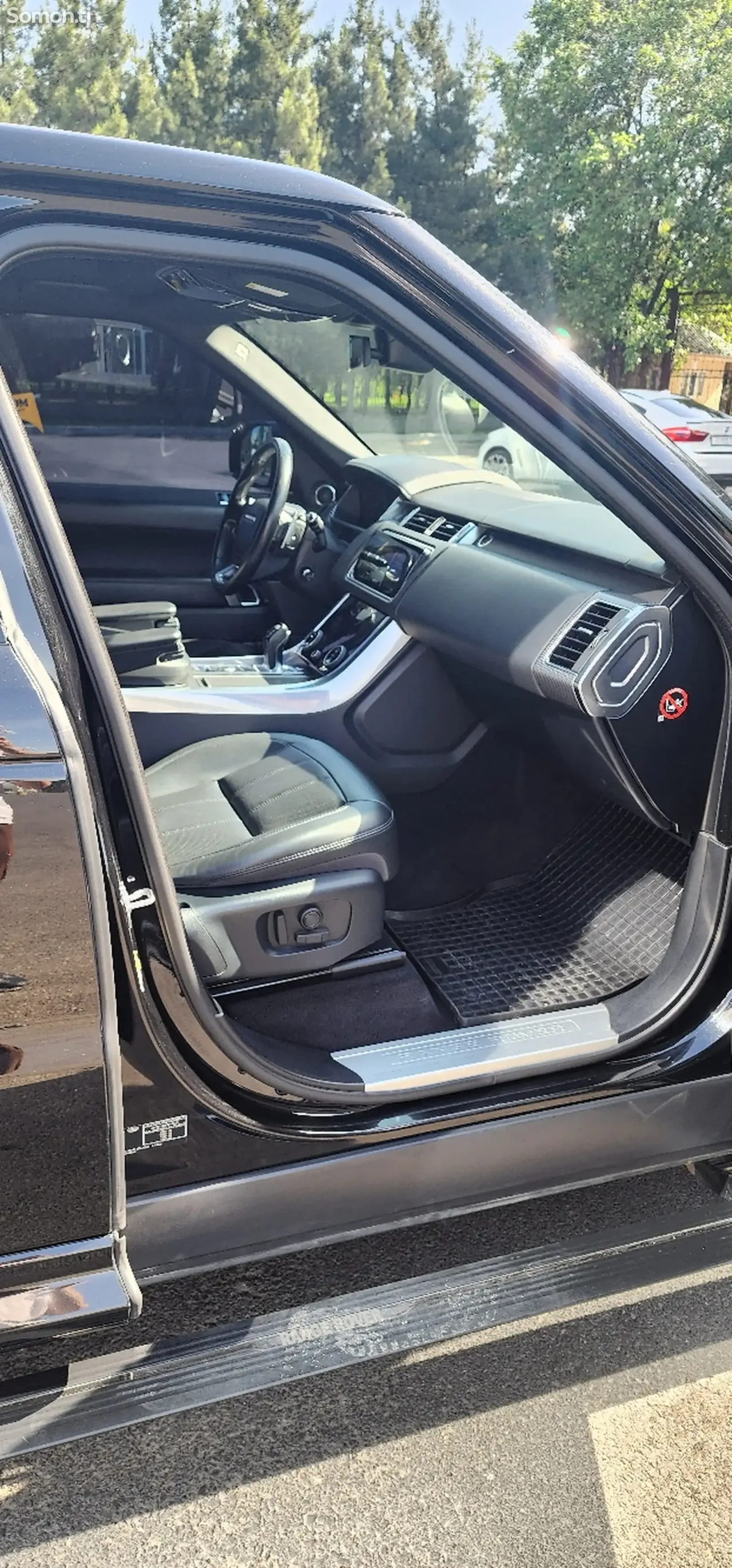 Land Rover Range Rover Sport 2019 · 4.4 AT