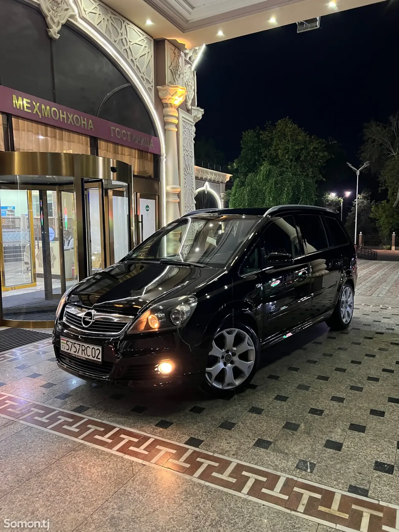 Opel Zafira 2006 · 1.8 MT