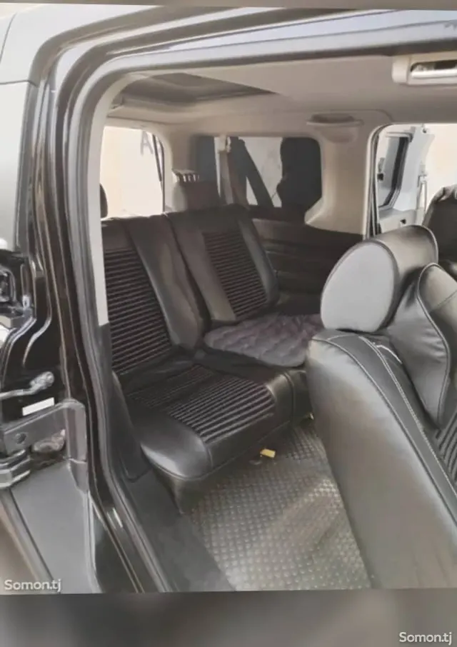 Honda Element 2004 · 2.4 AT