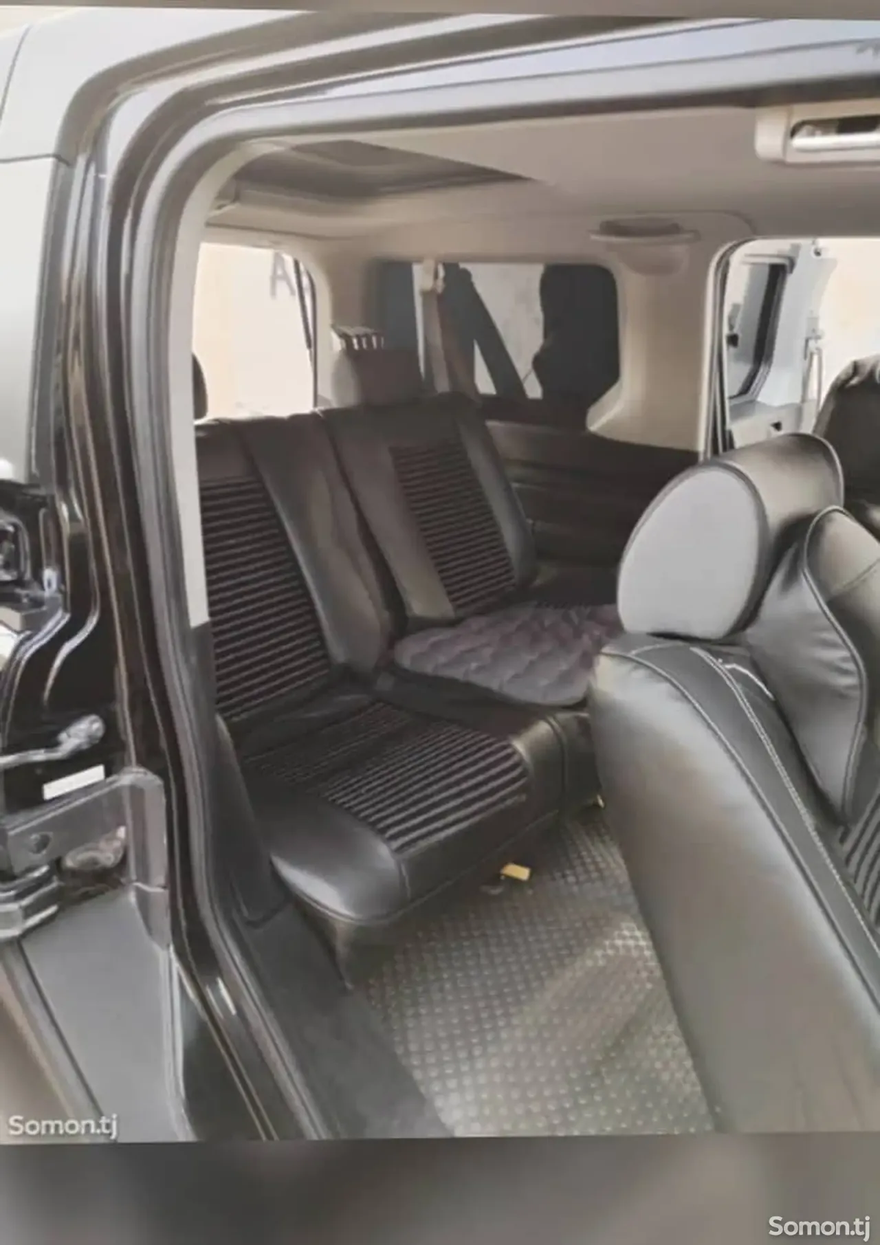 Honda Element 2004 · 2.4 AT