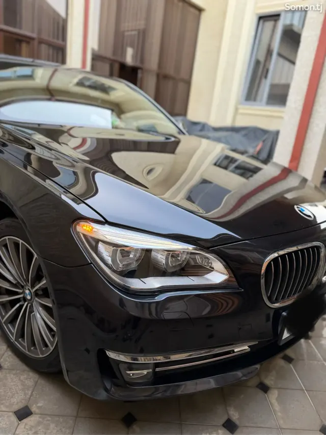 BMW 7 series 2015 · 3.0 AT