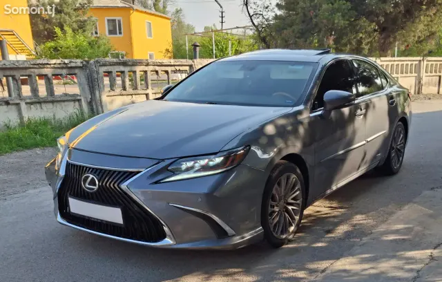 Lexus ES series 2014 · 3.0 AT