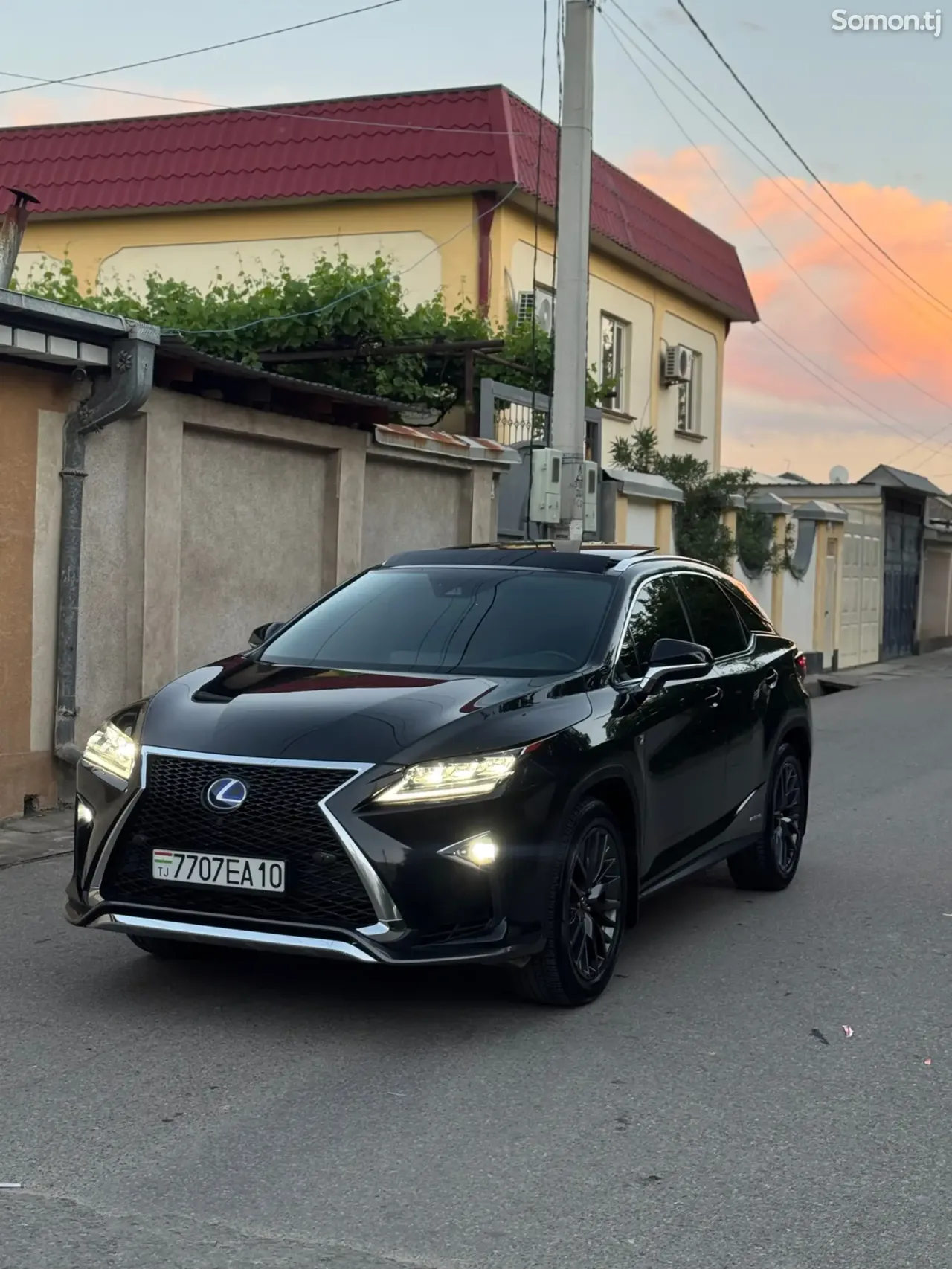 Lexus RX series 2017 · 4.5 AT