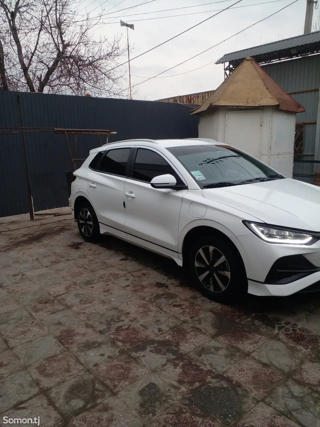 BYD E2 2024 · AT