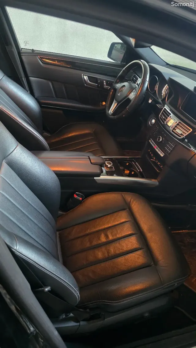 Mercedes-Benz E class 2016 · 3.0 AT