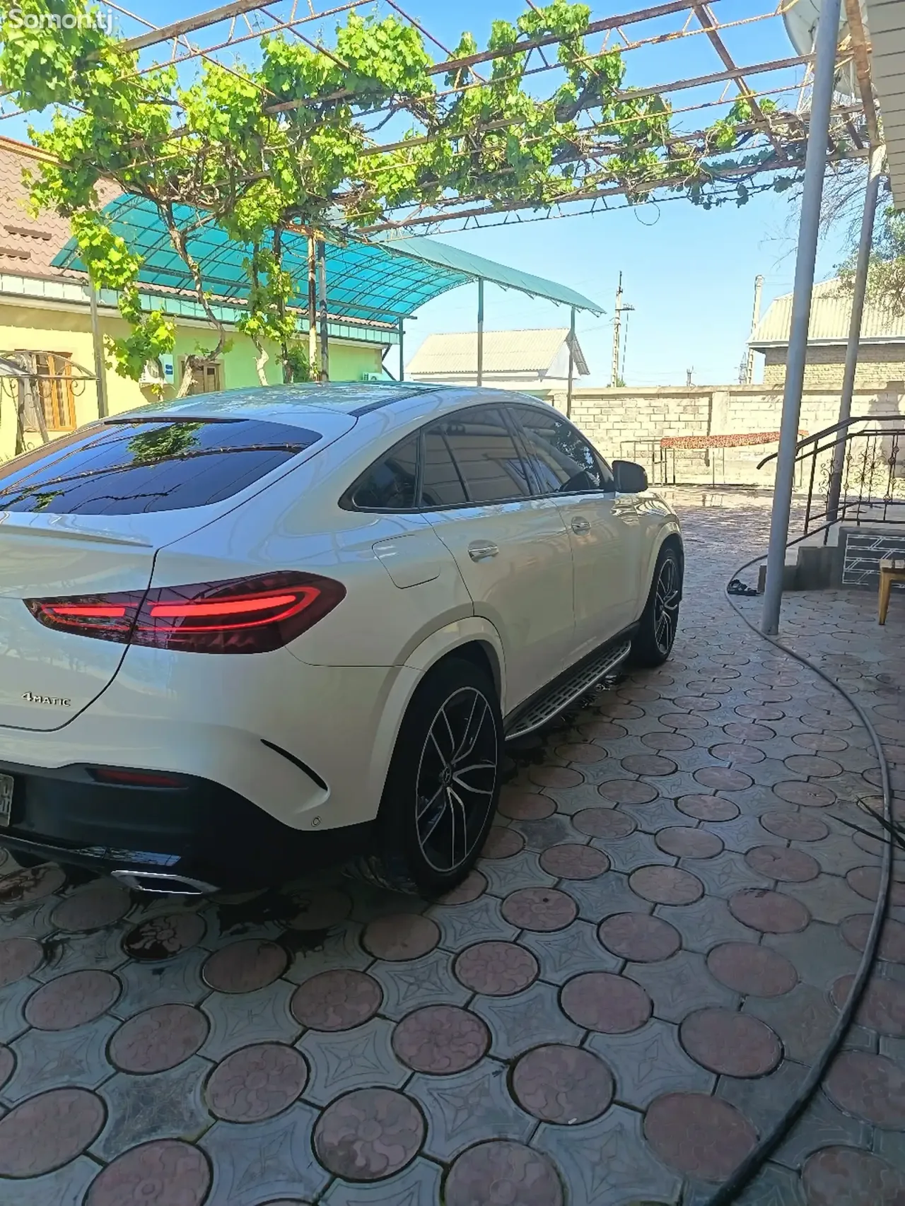 Mercedes-Benz GLE class 2024 · 3.5 AT