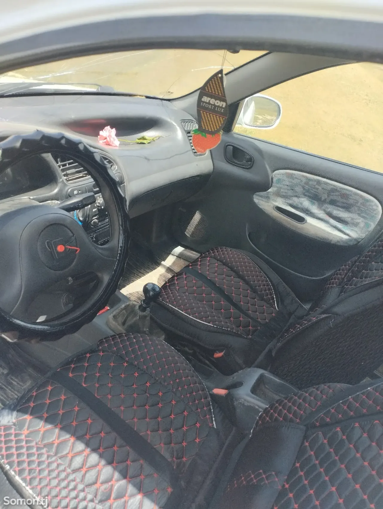 Daewoo Lanos 1997 · 1.6 MT
