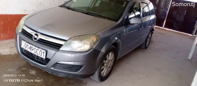 Opel Astra H 2006 · 1.6 MT