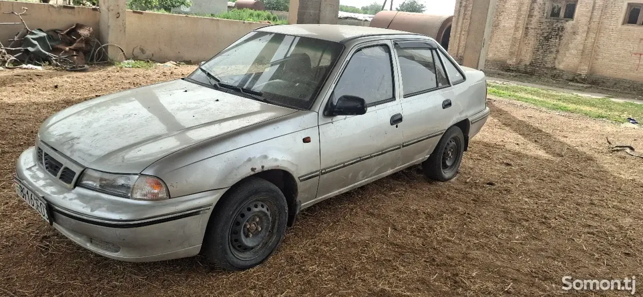Daewoo Nexia 2005 · 1.6 MT