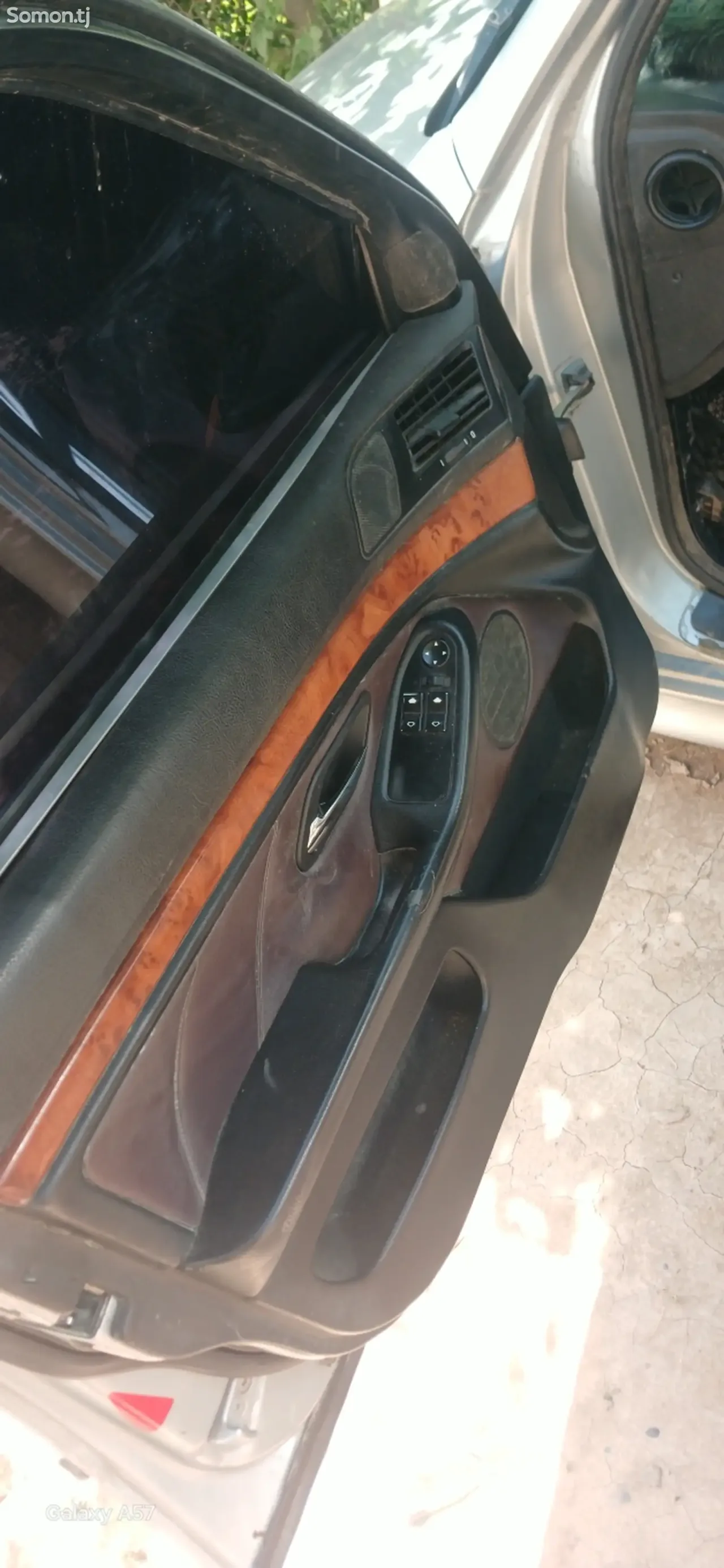 BMW 8 series 1998 · 2.8 MT