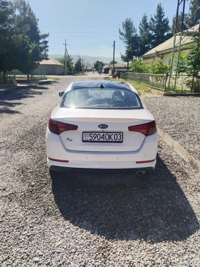 Kia K5 2011 · 2.0 AT