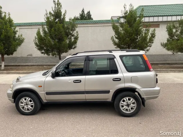 Honda CR-V 1997 · 2.0 AT