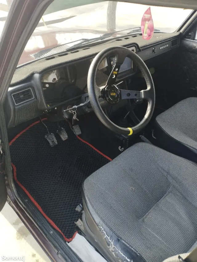 Lada (ВАЗ) 2107 2008 · 1.7 MT