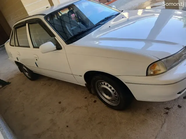 Daewoo Nexia 1999 · 1.5 MT