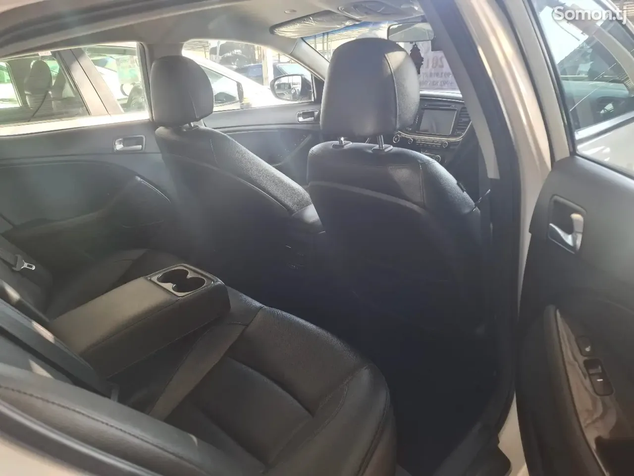 Kia K5 2014 · 2.0 AT