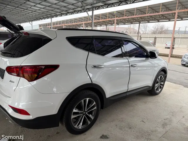 Hyundai Santa Fe 2017 · 2.0 AT