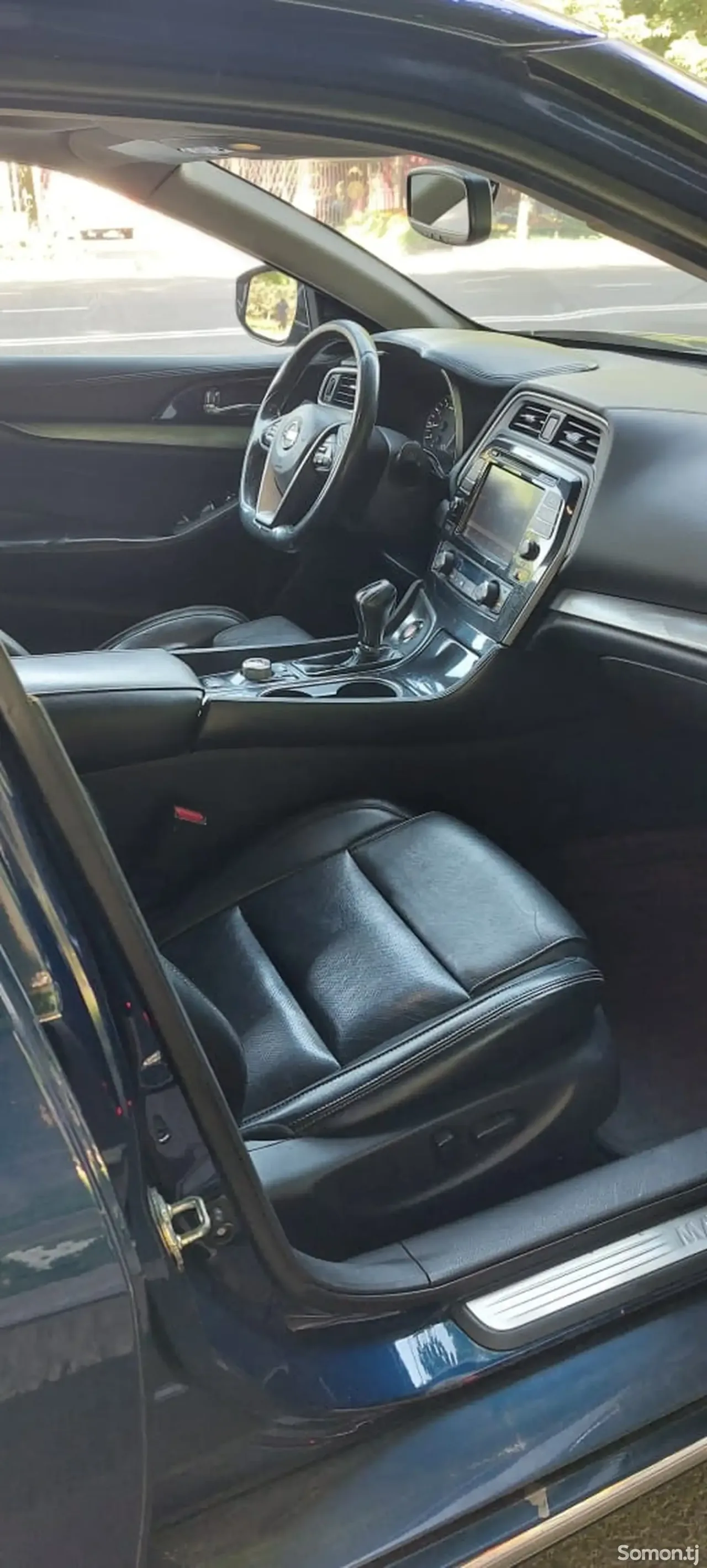 Nissan Maxima 2016 · 3.5 AT