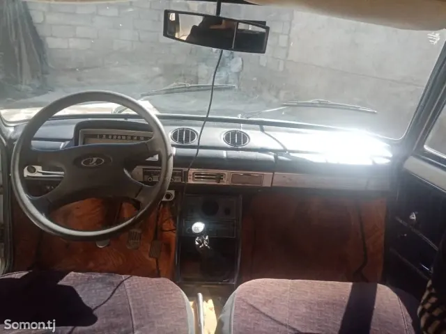 Lada (ВАЗ) 2101 1978 · 1.2 MT