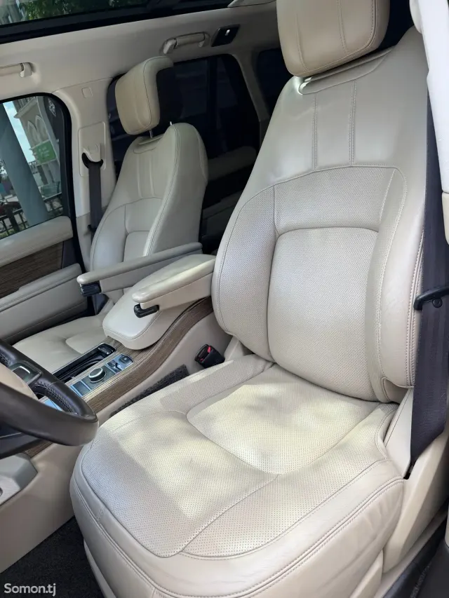 Land Rover Vogue 2019 · 3.0 AT