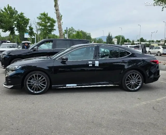 Toyota Camry 2026 · 2.0 AT