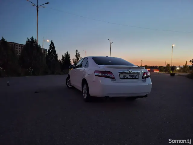 Toyota Camry 2011 · 3.5 AT