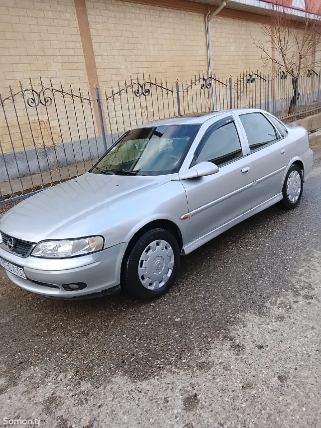 Opel Vectra B 1996 · 1.8 MT