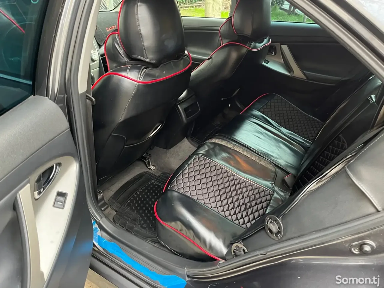 Toyota Camry 2011 · 2.5 AT