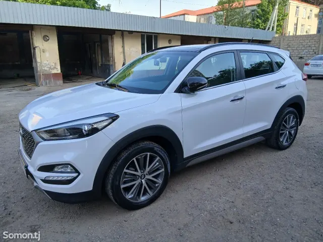 Hyundai Tucson 2017 · 1.7 AT